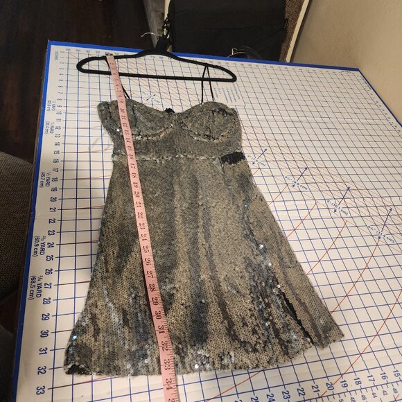 Rare London Silver Sequin Cupped Mini Dress Size 4 Missing Sequins - Picture 2 of 11